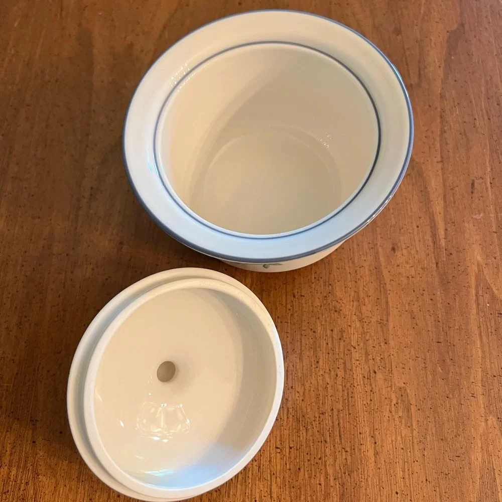 Lenox Poppies on Blue creamer & sugar bowl with lid